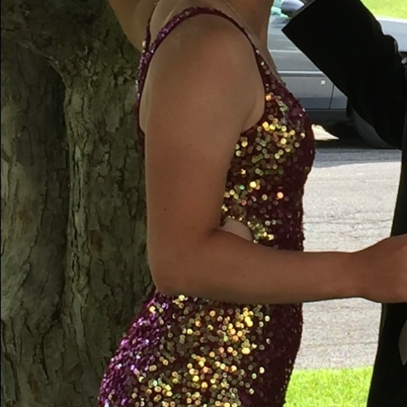 Champagne and maroon prom / ball dress - Picture 9 of 14